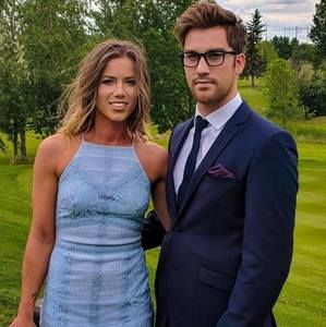 Meet your Posher, Casey